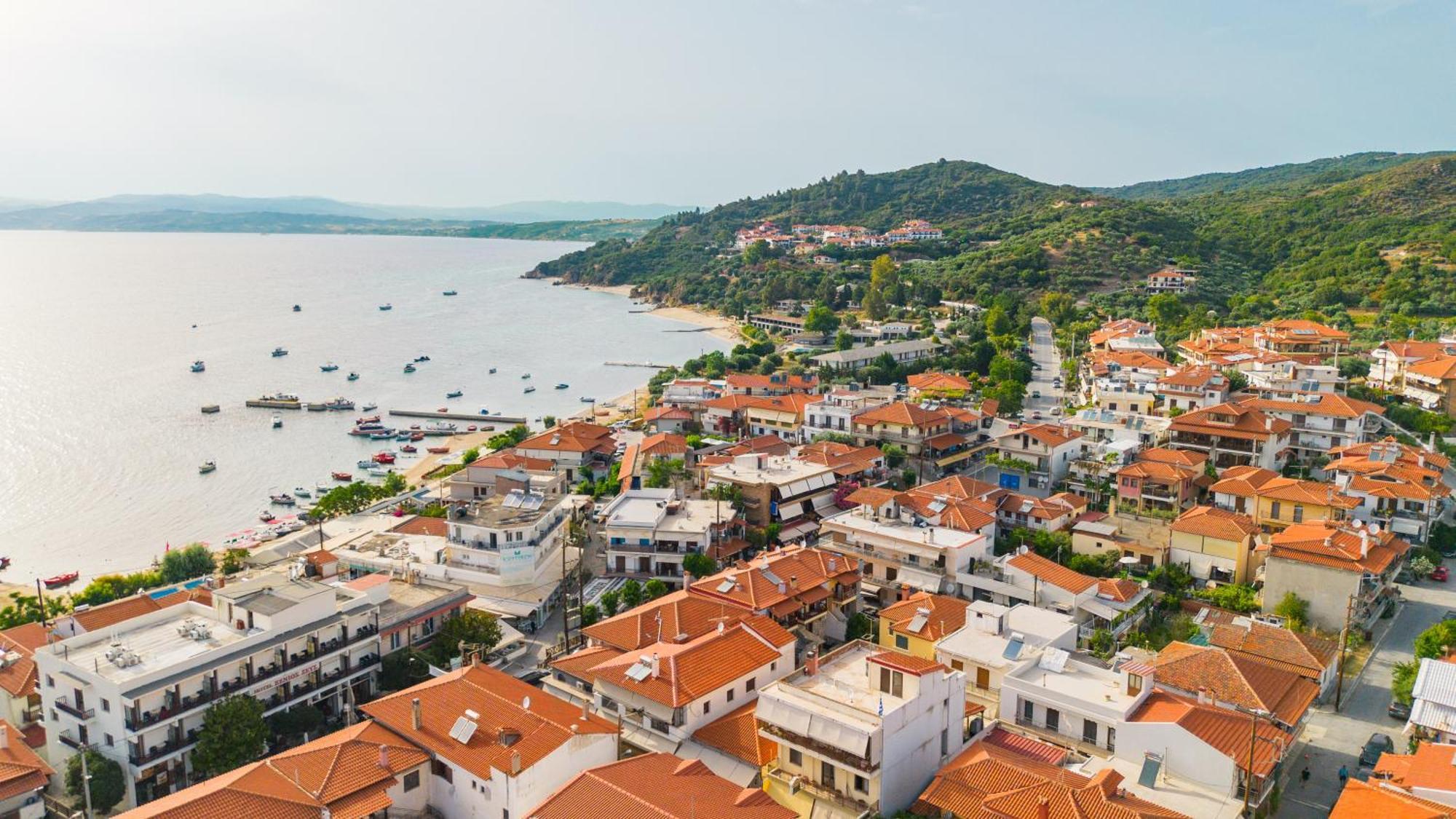 Athos Guest House Pansion Ouranoupoli Eksteriør bilde