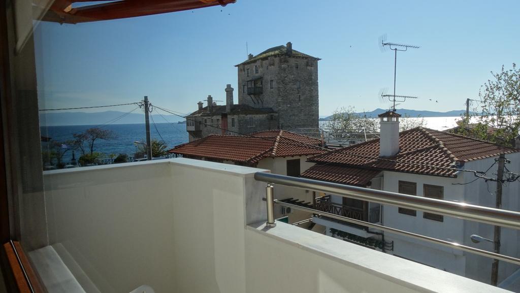 Athos Guest House Pansion Ouranoupoli Rom bilde